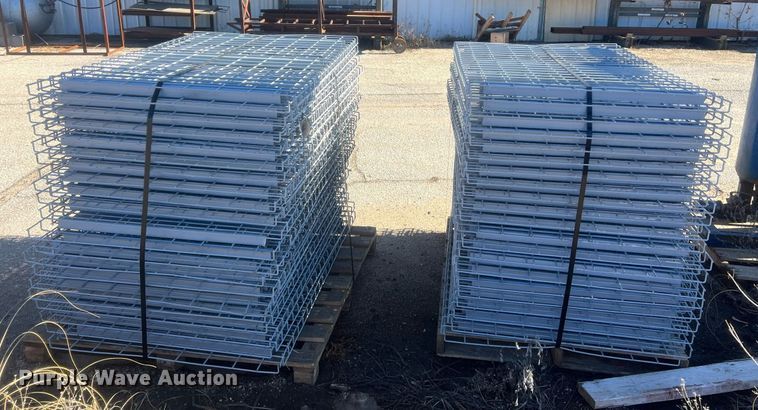 image for item NN9344 Wire shelving