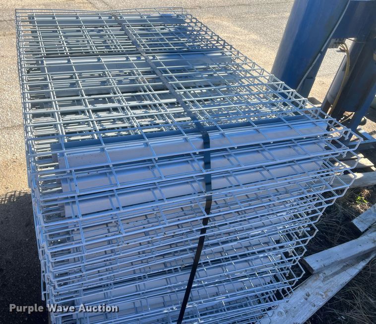 image for item NN9344 Wire shelving