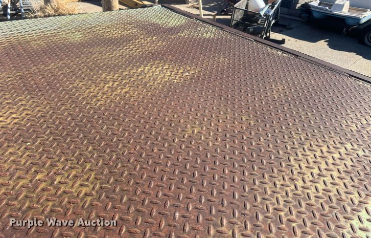 image for item NN9349 (3) loading dock levelers