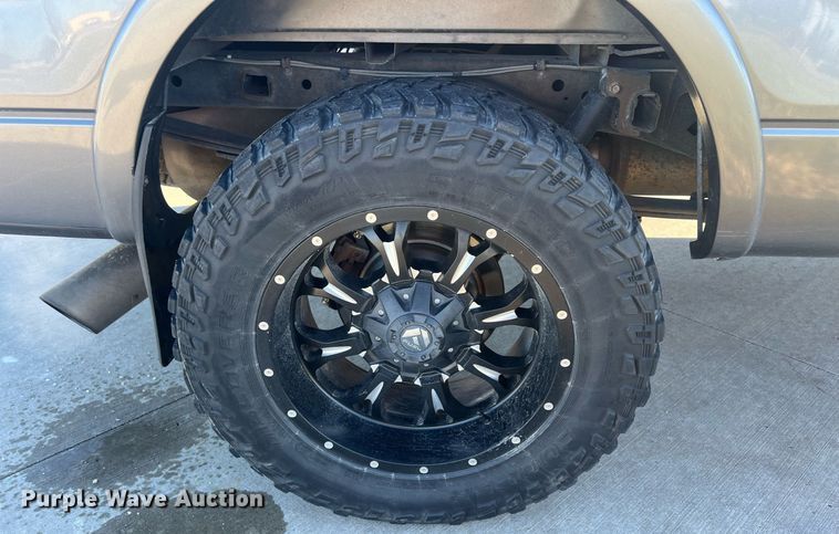 image for item NN9350 2011 Ford F150  SuperCrew pickup truck