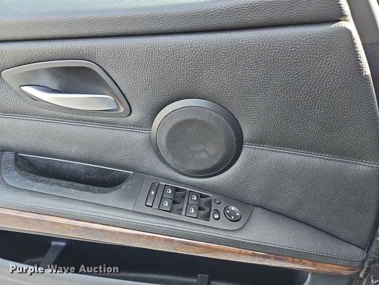 image for item NP9292 2006 BMW 330xi