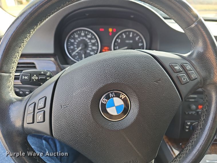 image for item NP9292 2006 BMW 330xi