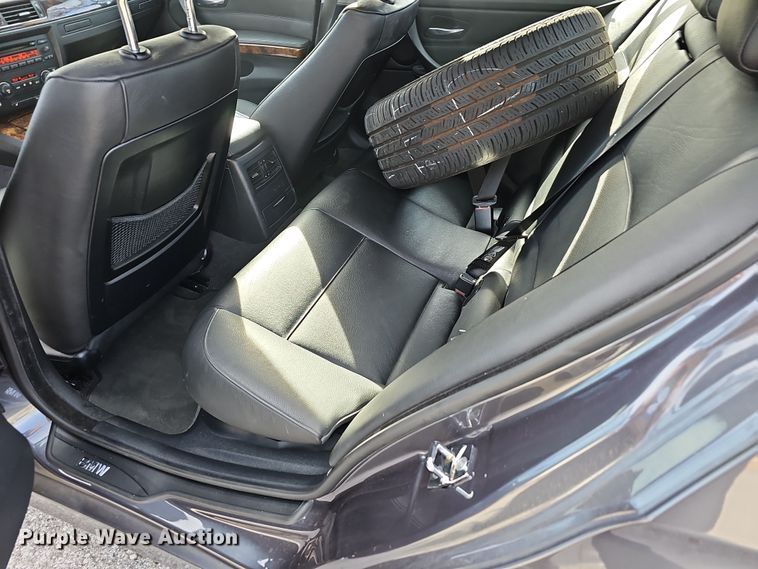 image for item NP9292 2006 BMW 330xi