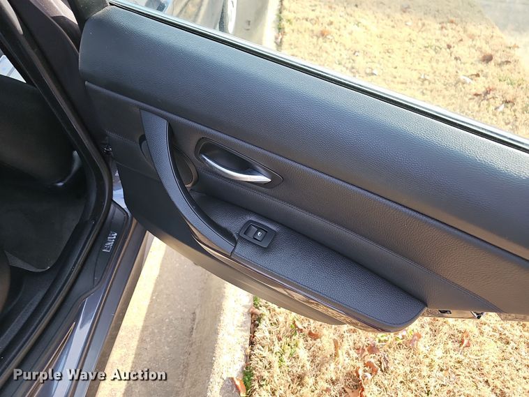 image for item NP9292 2006 BMW 330xi