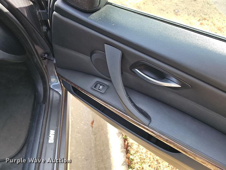 image for item NP9292 2006 BMW 330xi