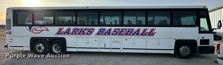 image for item NS9133 1998 MCI 102-DL3  coach bus