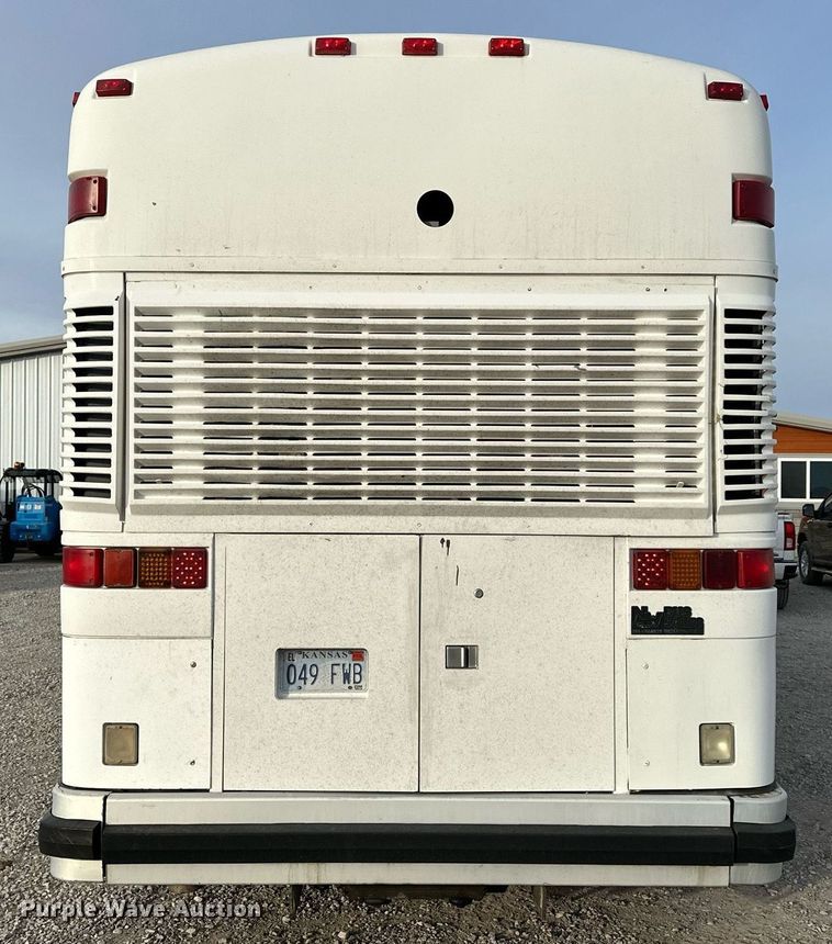image for item NS9133 1998 MCI 102-DL3  coach bus
