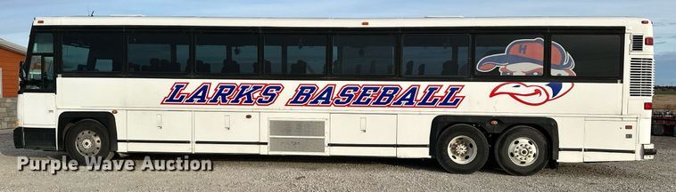 image for item NS9133 1998 MCI 102-DL3  coach bus