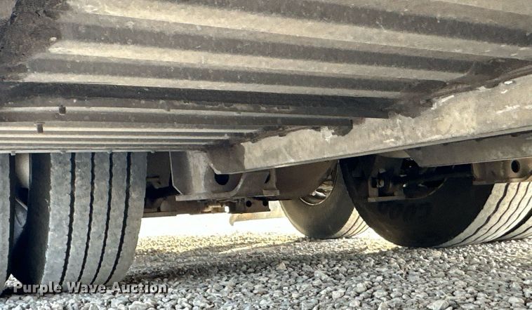 image for item NS9133 1998 MCI 102-DL3  coach bus