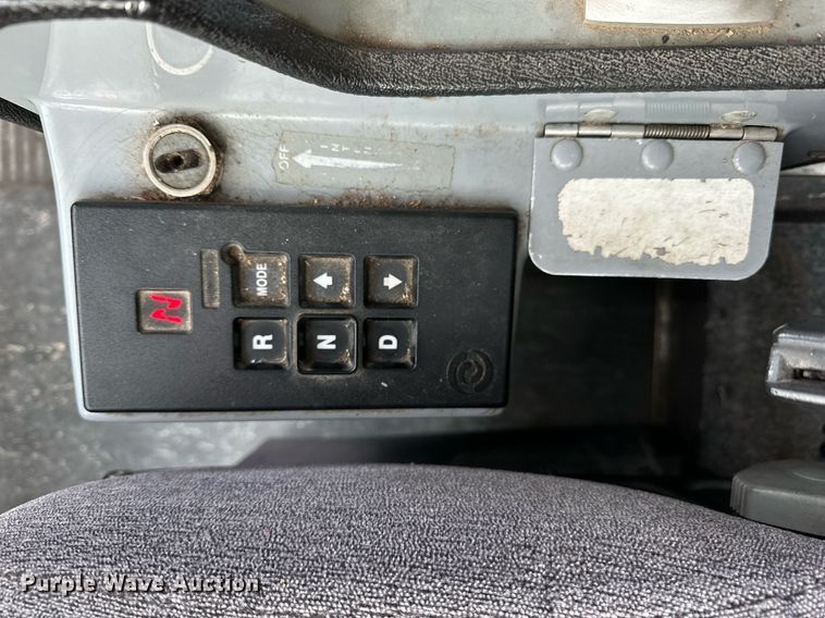 image for item NS9133 1998 MCI 102-DL3  coach bus