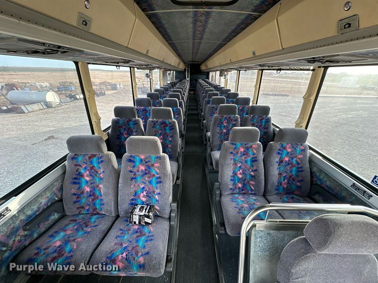 image for item NS9133 1998 MCI 102-DL3  coach bus