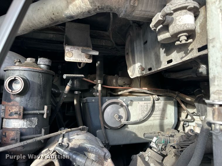 image for item NS9133 1998 MCI 102-DL3  coach bus