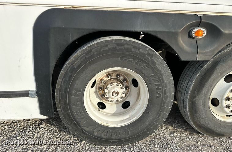 image for item NS9133 1998 MCI 102-DL3  coach bus