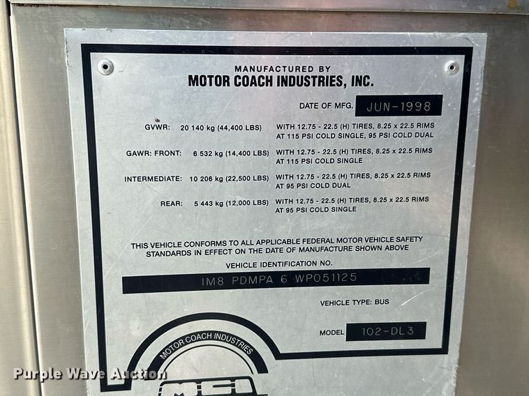 image for item NS9133 1998 MCI 102-DL3  coach bus