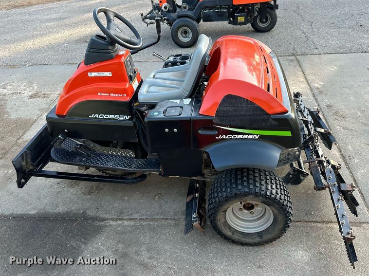 image for item NS9143 2005 Jacobsen Groom Master II  bunker rake