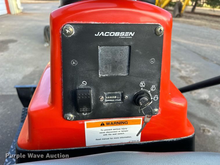 image for item NS9143 2005 Jacobsen Groom Master II  bunker rake