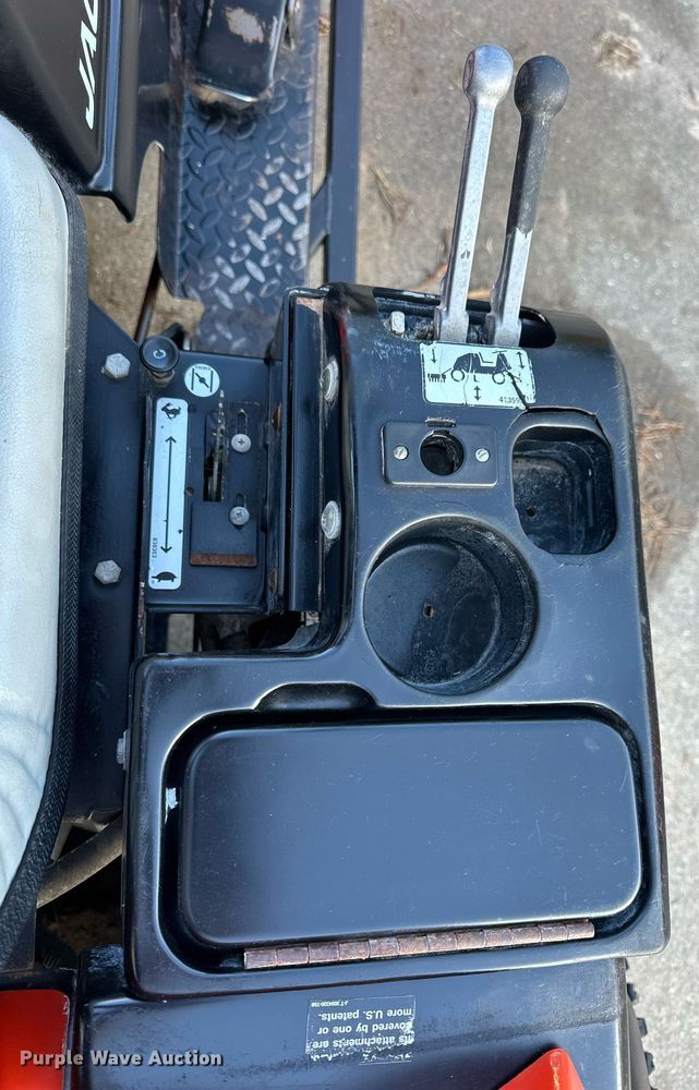 image for item NS9143 2005 Jacobsen Groom Master II  bunker rake