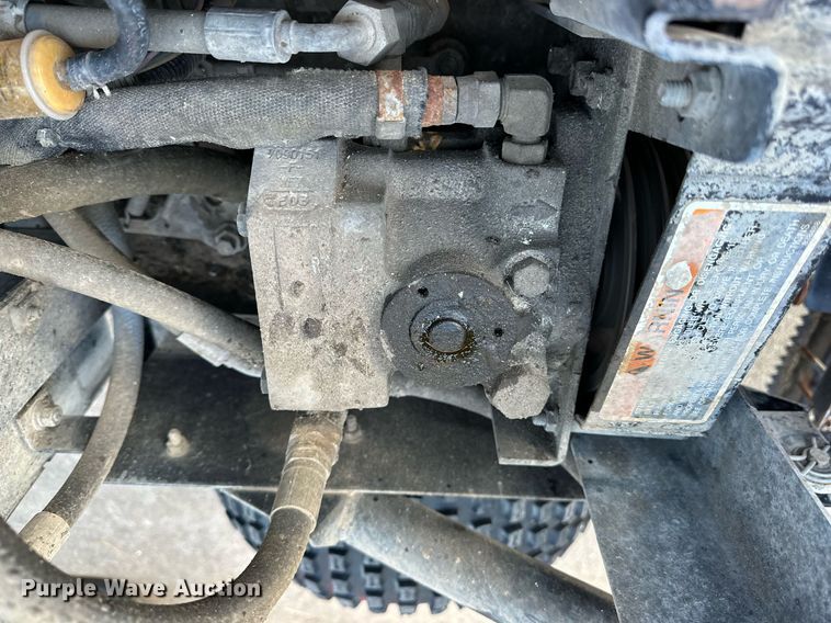 image for item NS9143 2005 Jacobsen Groom Master II  bunker rake