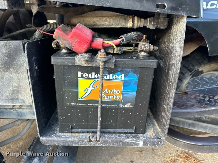 image for item NS9143 2005 Jacobsen Groom Master II  bunker rake