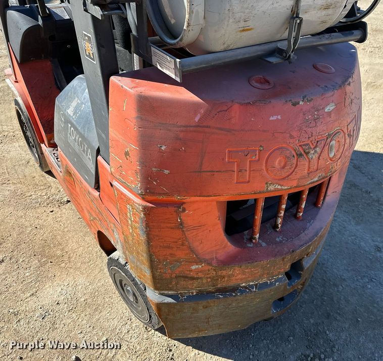 image for item OD9779 2005 Toyota 7FGCU20  forklift