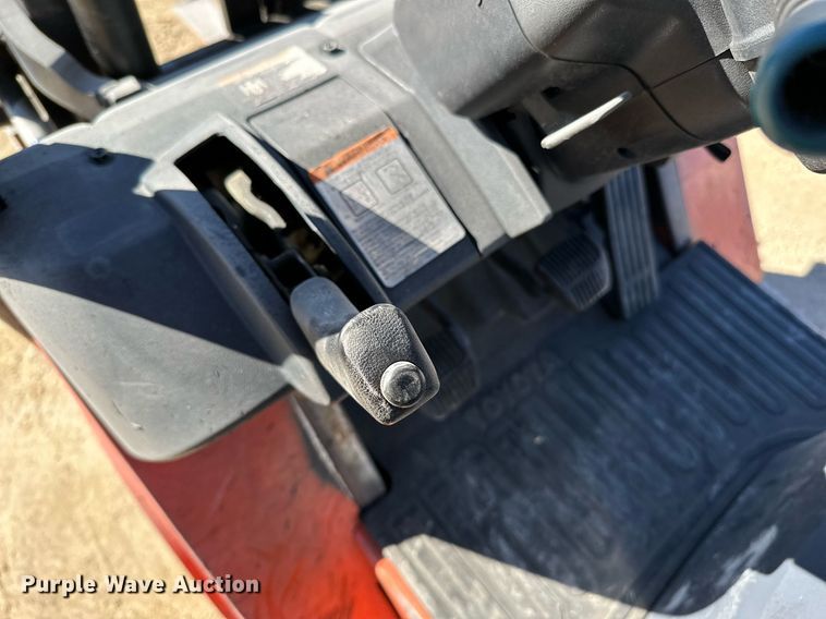 image for item OD9779 2005 Toyota 7FGCU20  forklift