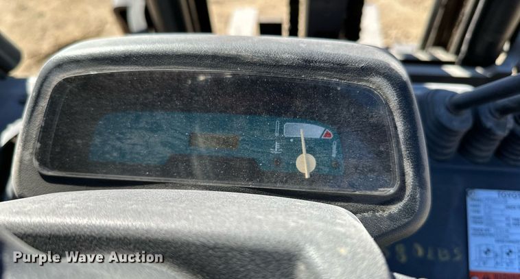 image for item OD9779 2005 Toyota 7FGCU20  forklift