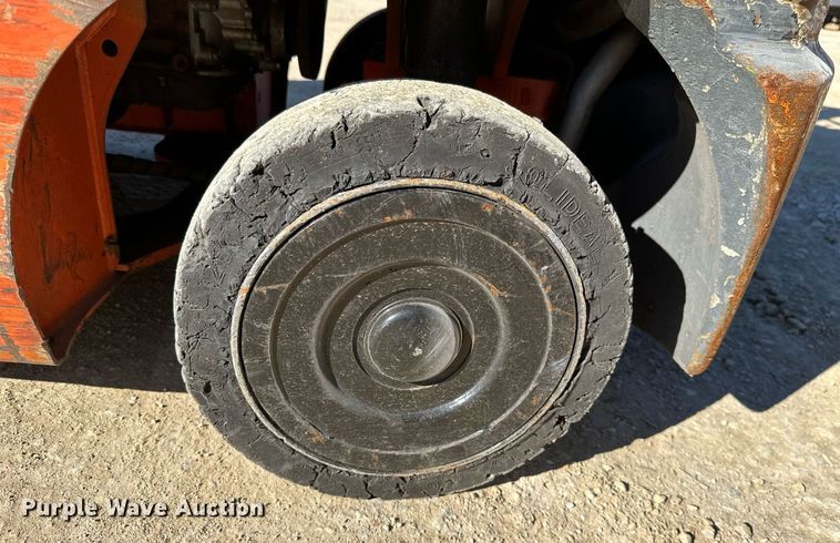 image for item OD9779 2005 Toyota 7FGCU20  forklift