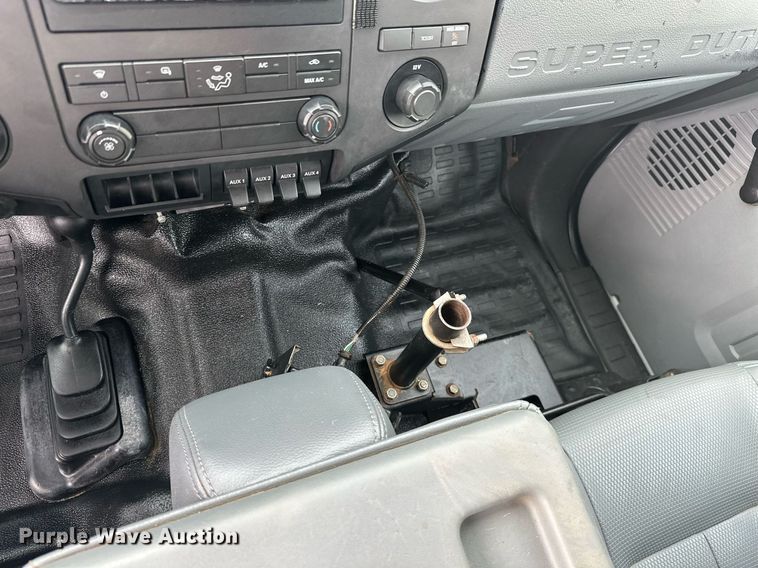 image for item OD9811 2013 Ford F450 Super Duty SuperCab utility / service truck