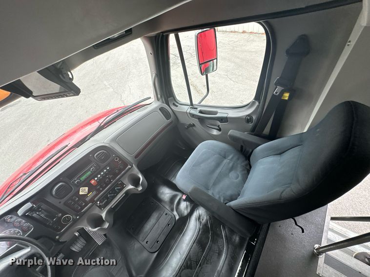 image for item OD9812 2015 Freightliner  M2 shuttle bus