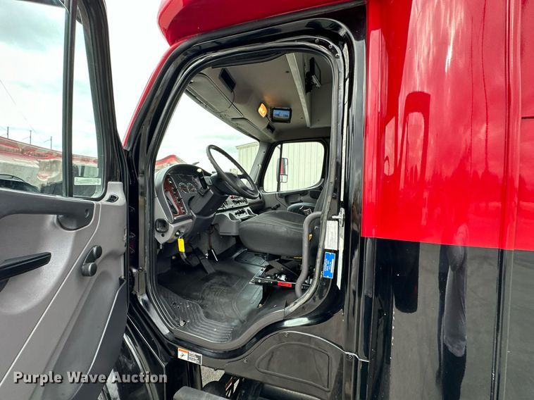 image for item OD9812 2015 Freightliner  M2 shuttle bus