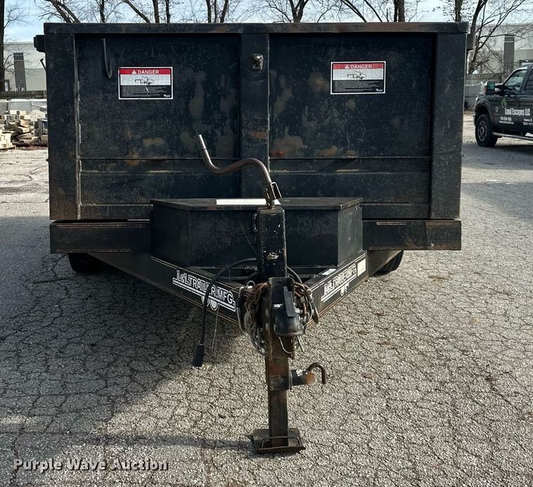 image for item OF9208 2004 L&L  dump trailer