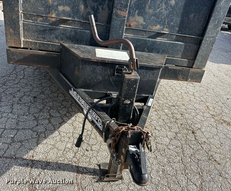 image for item OF9208 2004 L&L  dump trailer