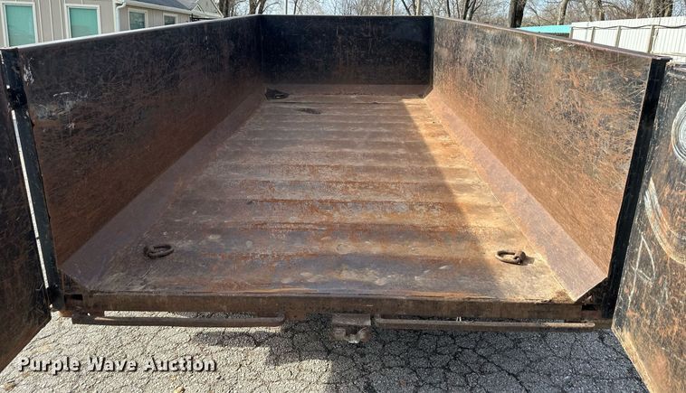 image for item OF9208 2004 L&L  dump trailer