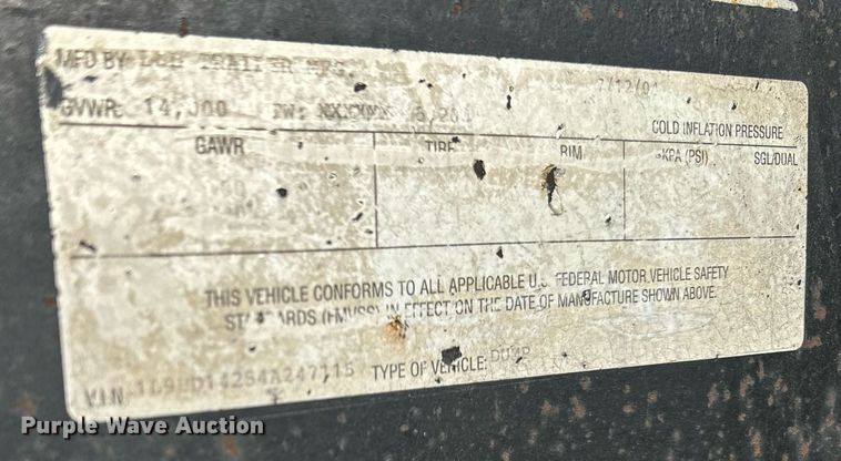 image for item OF9208 2004 L&L  dump trailer