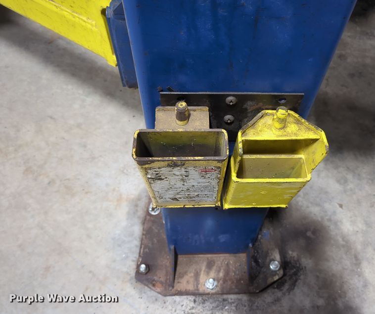 image for item OL9200 Rotary SPOA9-200  two post automotive lift