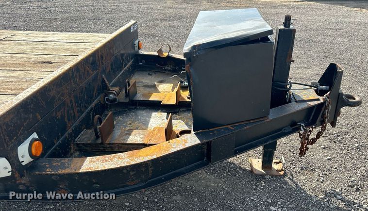 image for item OM9207 2012 Interstate Trailers  tilt deck equipment trailer