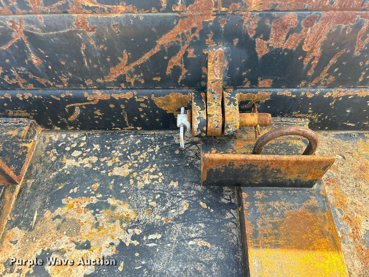 image for item OM9207 2012 Interstate Trailers  tilt deck equipment trailer