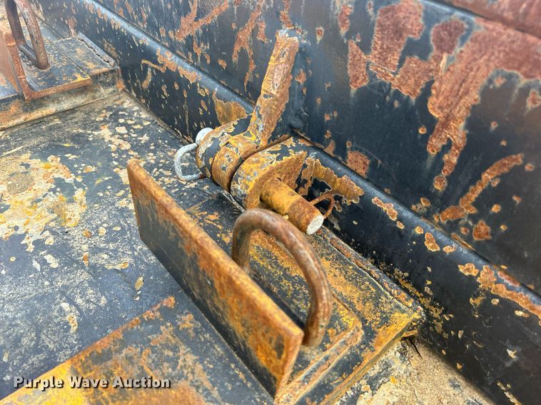 image for item OM9207 2012 Interstate Trailers  tilt deck equipment trailer