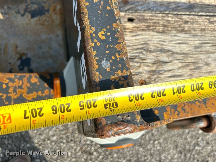 image for item OM9207 2012 Interstate Trailers  tilt deck equipment trailer