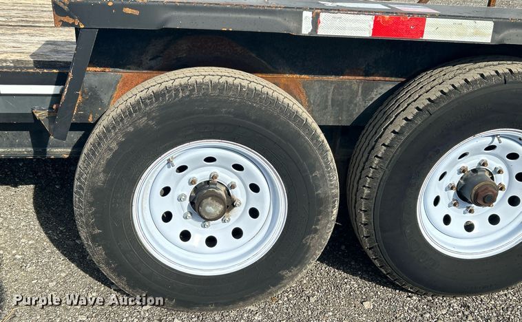 image for item OM9207 2012 Interstate Trailers  tilt deck equipment trailer