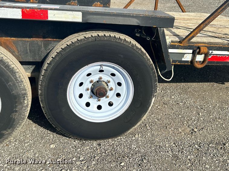 image for item OM9207 2012 Interstate Trailers  tilt deck equipment trailer