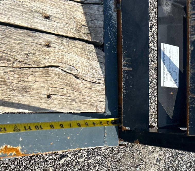 image for item OM9209 2015 Towmaster BE-4D  utility trailer