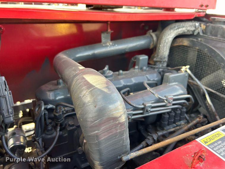 image for item OM9219 2002 Moffett M5500  forklift