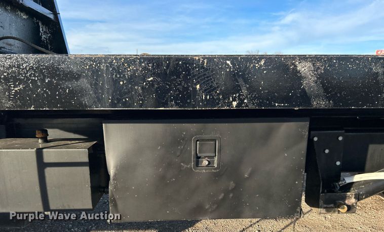 image for item OM9222 1996 Kenworth T800  rollback truck