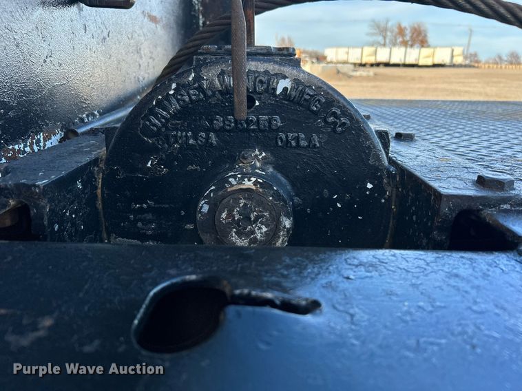 image for item OM9222 1996 Kenworth T800  rollback truck