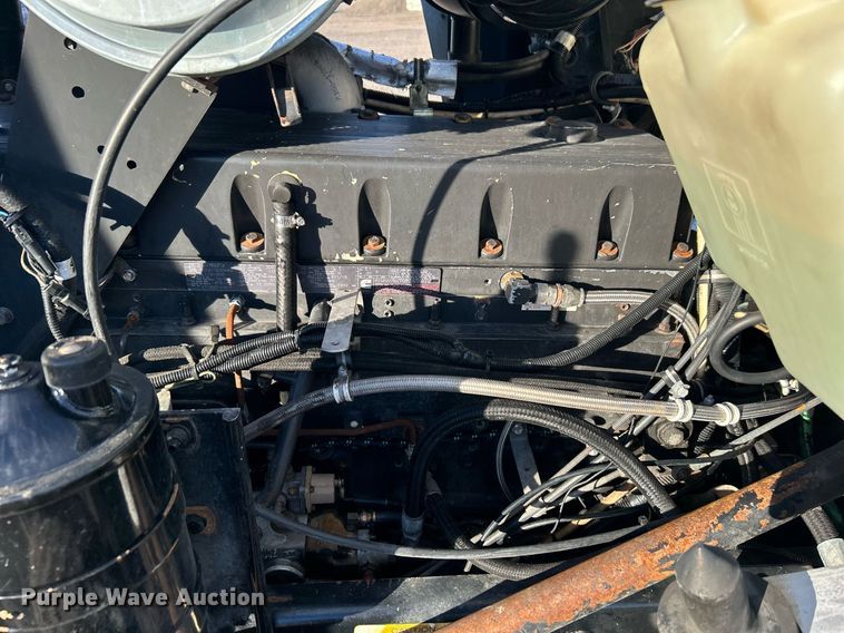 image for item OM9222 1996 Kenworth T800  rollback truck