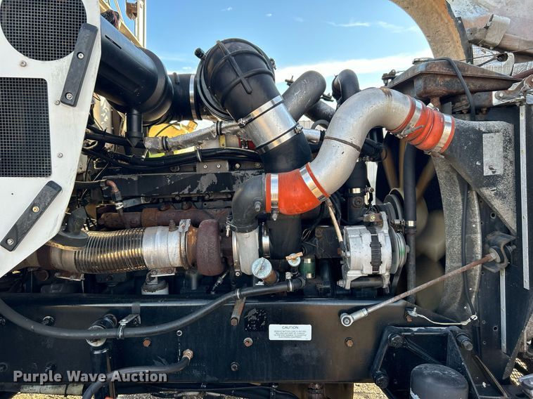 image for item OM9222 1996 Kenworth T800  rollback truck