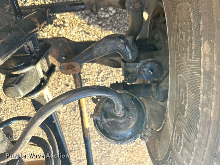 image for item OM9222 1996 Kenworth T800  rollback truck