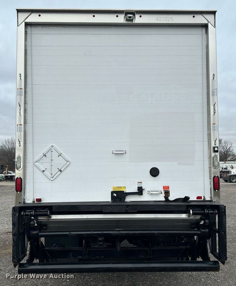 image for item OM9229 2013 Freightliner M2 Business Class  box truck