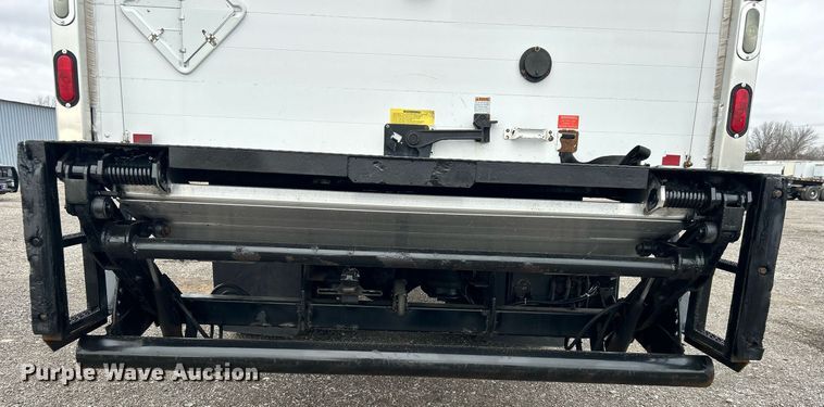 image for item OM9229 2013 Freightliner M2 Business Class  box truck